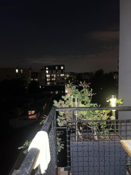 Le Kremlin-Bicêtre Appartement Convivial Pour Sejourner מראה חיצוני תמונה